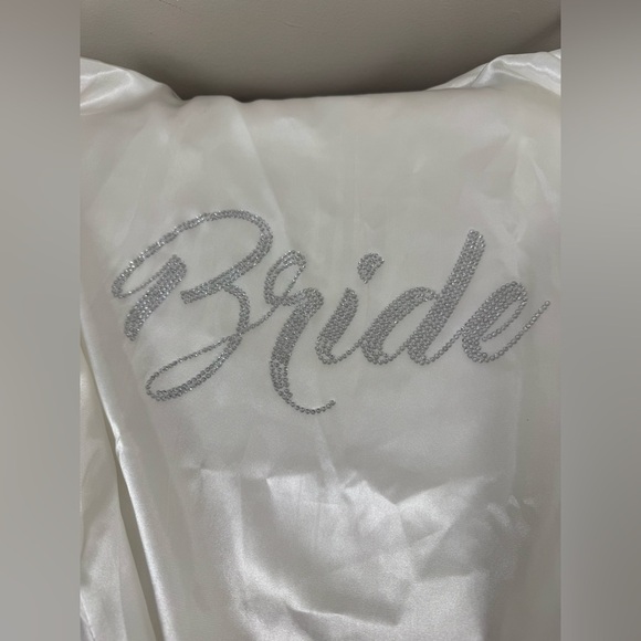 White satin bride robe sparkle bling size XL wedding day bachelorette - Picture 8 of 8